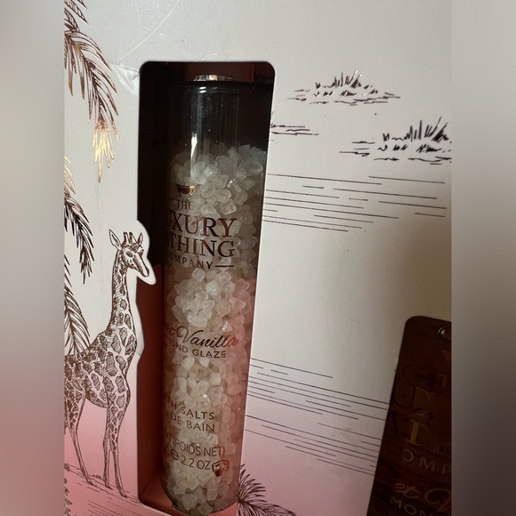 The Luxury Bathing Company Sweet Vanilla & Almond Glaze Bath/Self Care Set - 5pc - Picture 6 of 8